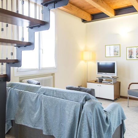 Residenza Carracci Aparthotel โบโลญญา ภายนอก รูปภาพ