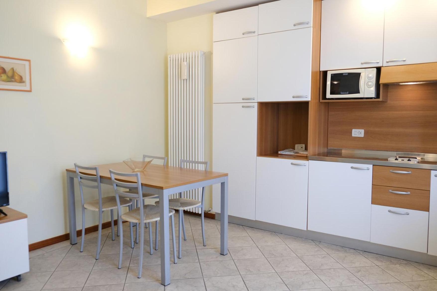 Residenza Carracci Aparthotel โบโลญญา ภายนอก รูปภาพ