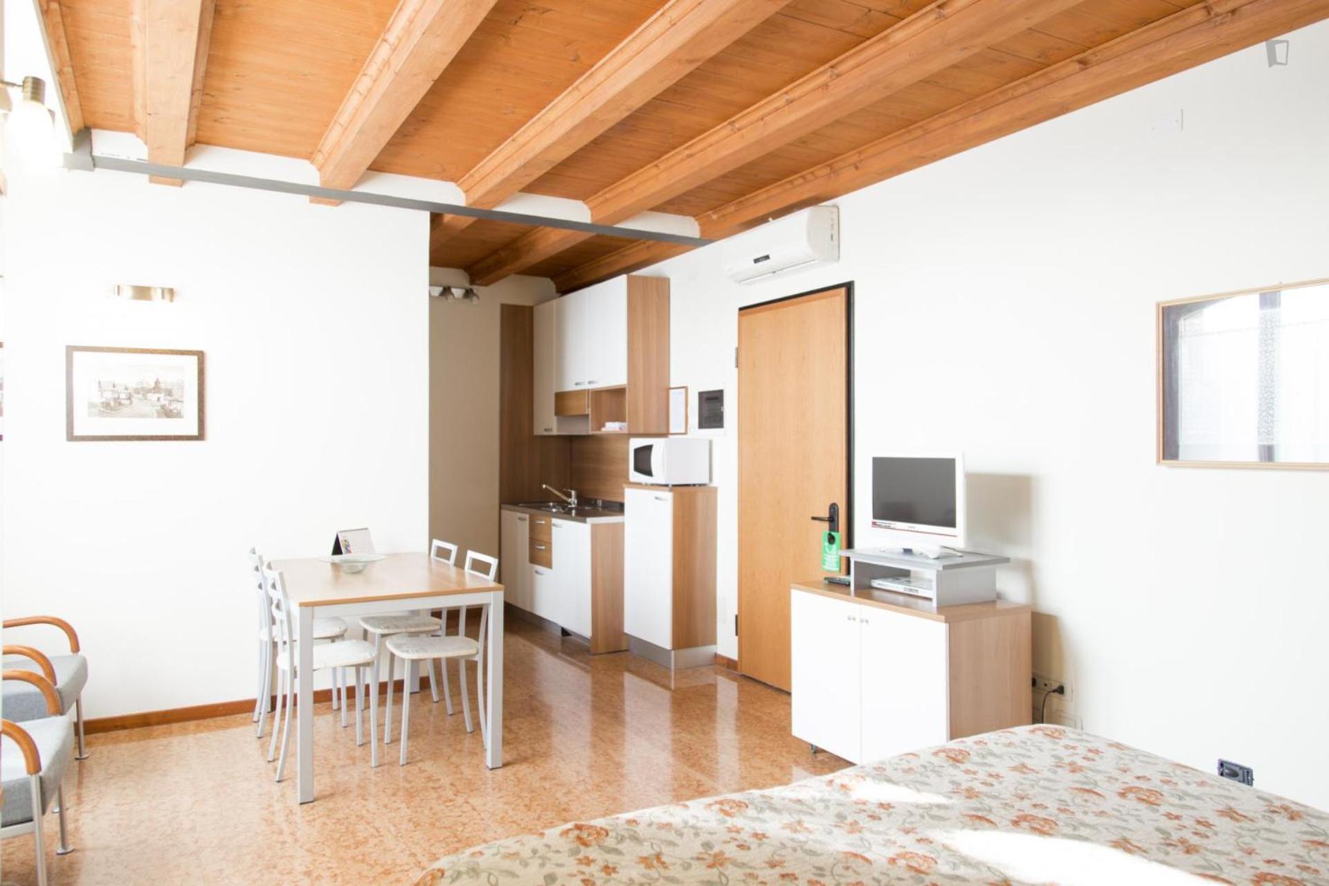 Residenza Carracci Aparthotel โบโลญญา ภายนอก รูปภาพ