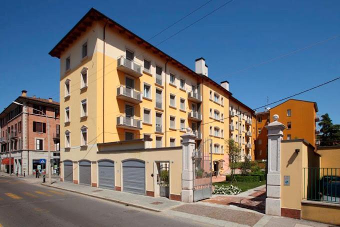Residenza Carracci Aparthotel โบโลญญา ภายนอก รูปภาพ