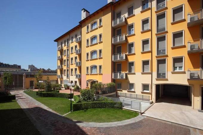 Residenza Carracci Aparthotel โบโลญญา ภายนอก รูปภาพ
