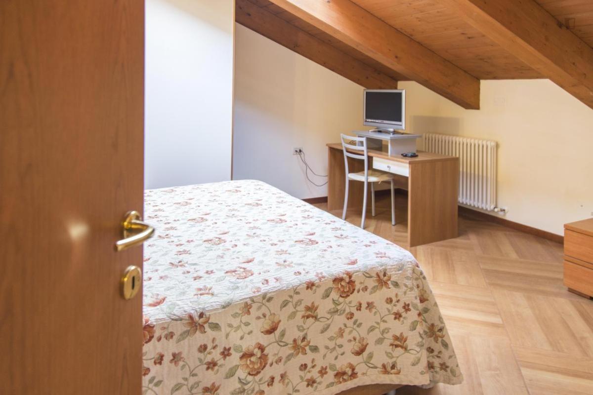 Residenza Carracci Aparthotel โบโลญญา ภายนอก รูปภาพ